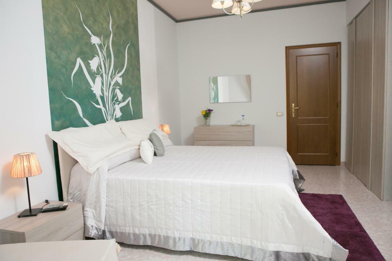 B&B The Queen Ispica Exterior foto